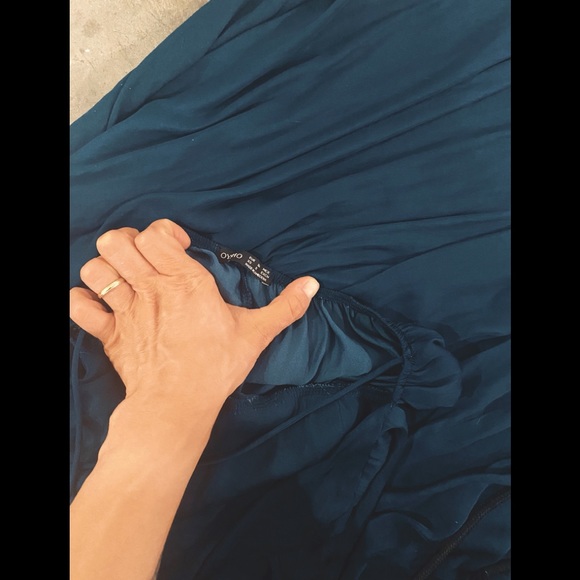 Oysho Satin Dress Evergreen - Picture 7 of 7